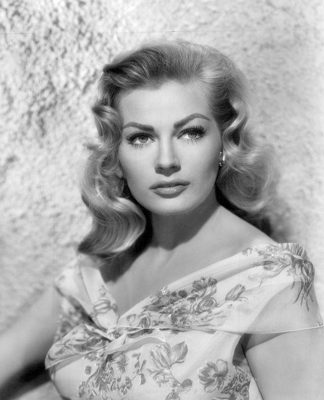 Anita Ekberg Barn