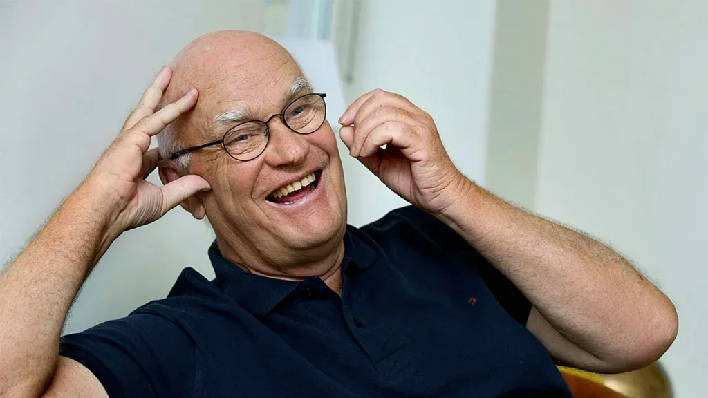 Roger Akelius Förmögenhet